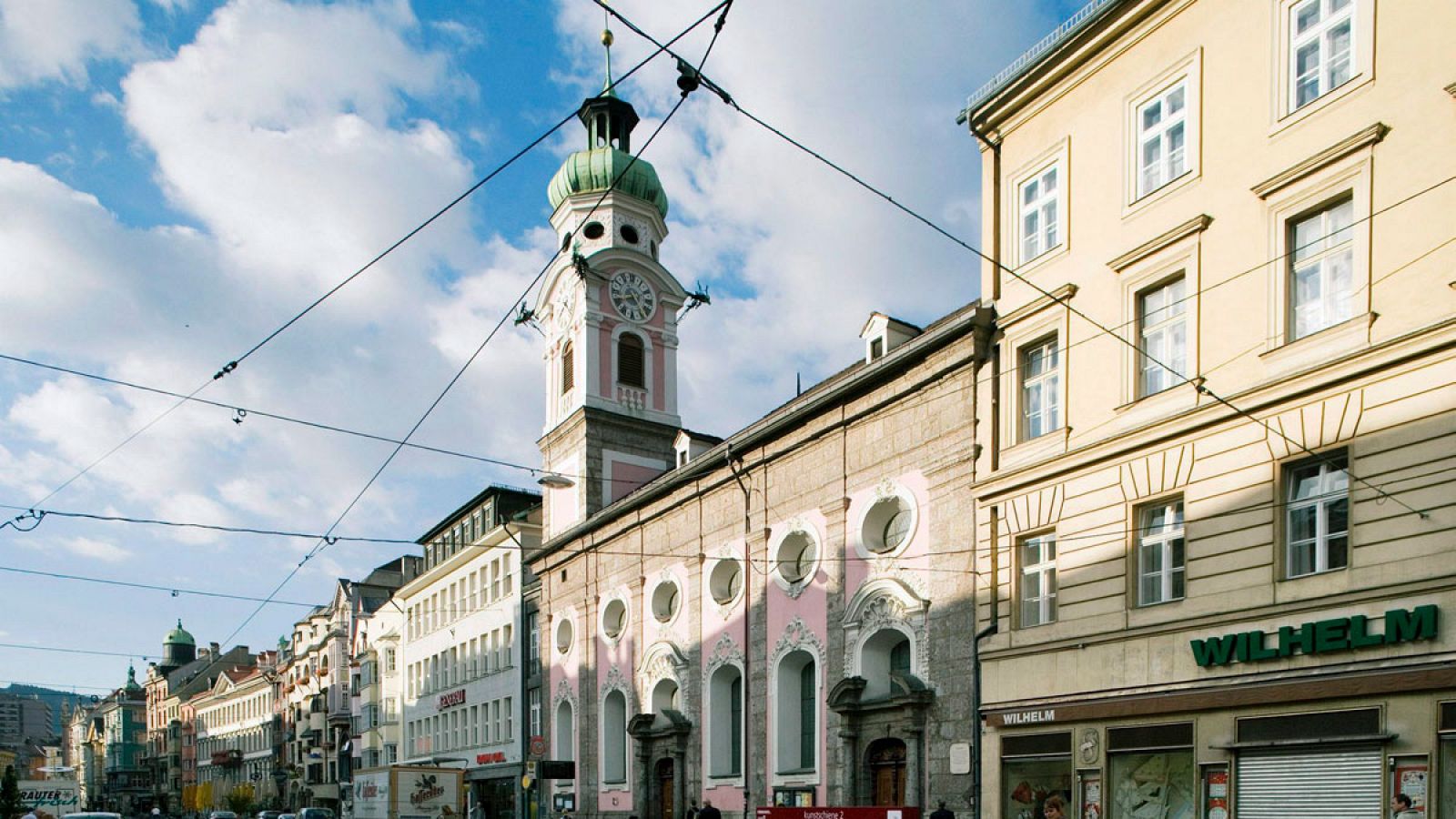 Iglesia de Spitals en la calle Maria Theresien, en Innsbruck, Austria