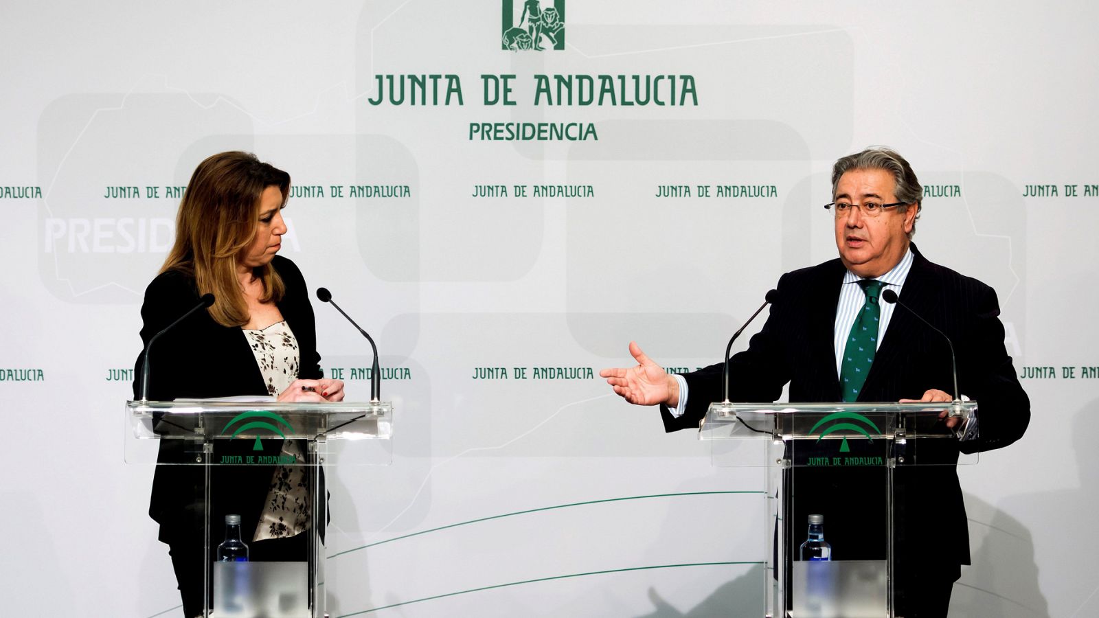 La presidenta de la Junta de Andalucía, Susana Díaz, y el ministro del Interior, Juan Ignacio Zoido