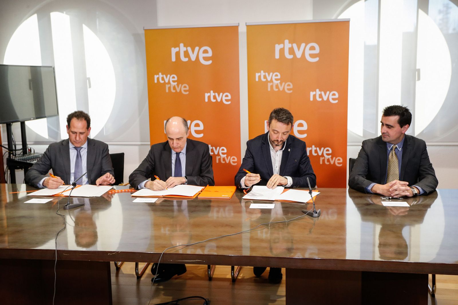 Convenio RTVE- HUB