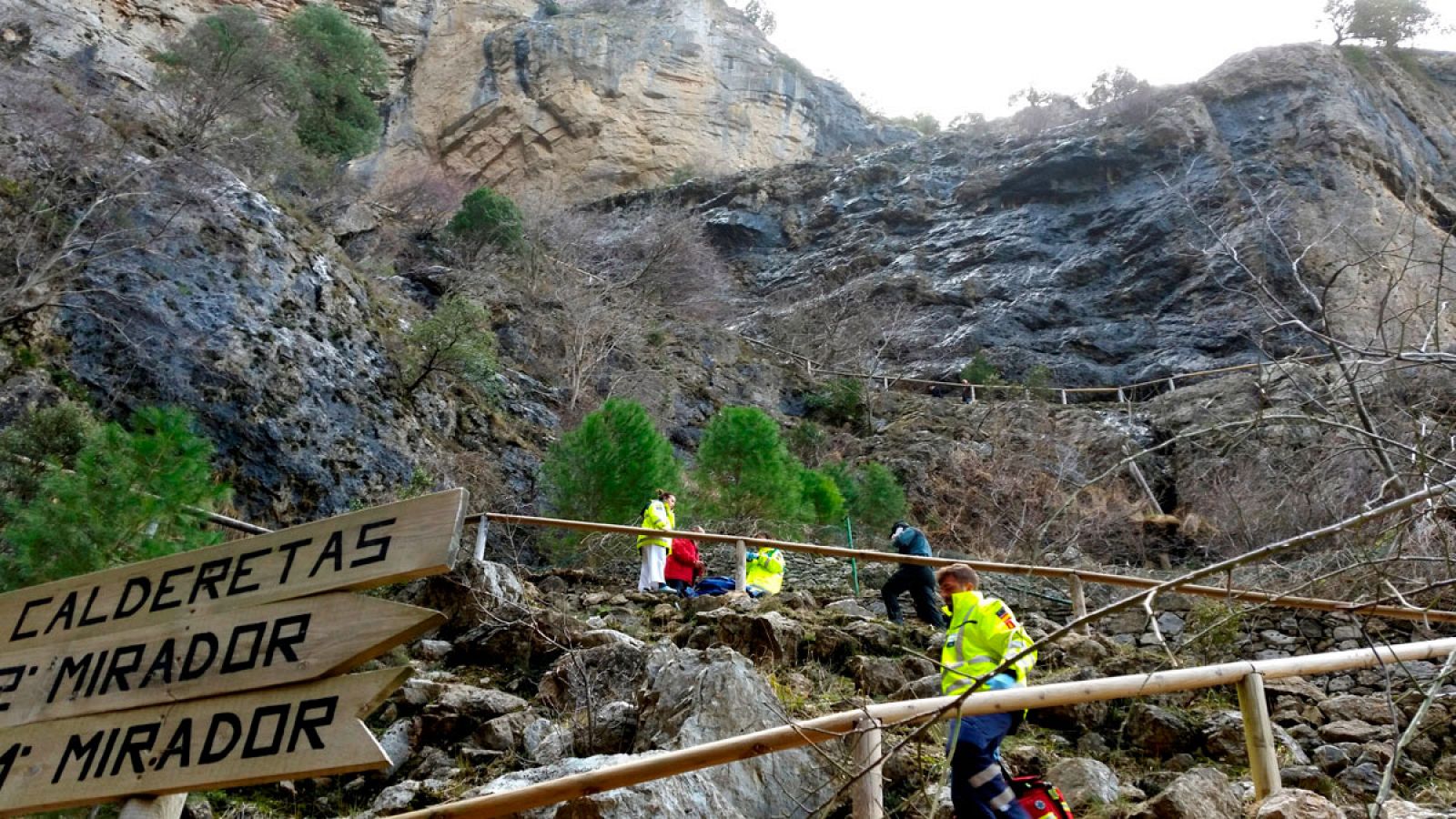 Lugar en el que un hombre de 60 años ha muerto al romperse una barandilla en el nacimiento del río Mundo