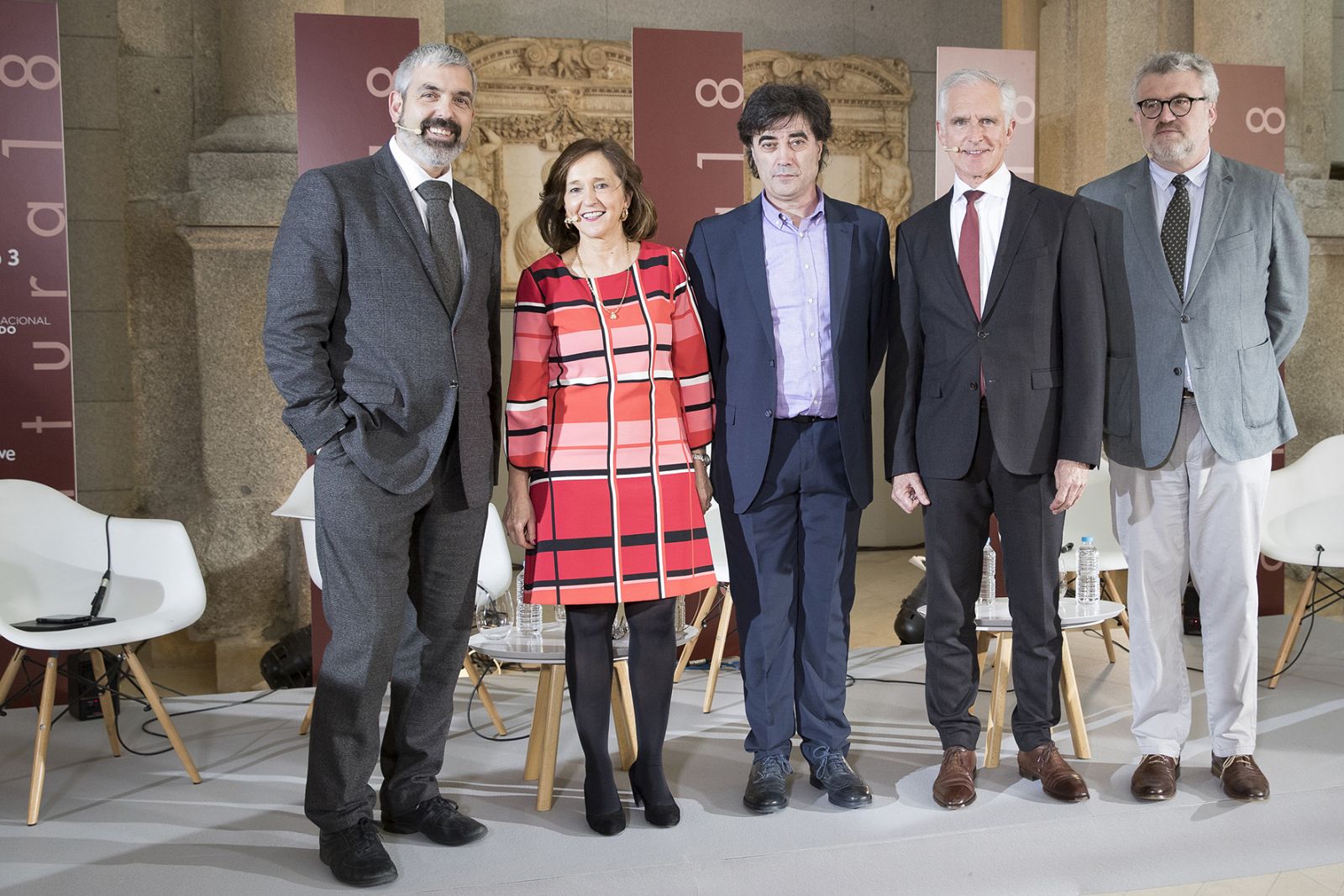Ignasi Miró, Ana Santos, Tomás Fdo. Flores, Juan Ignacio Vidarte y Miguel Falomir, en la primera jornada de 'Cultura18'