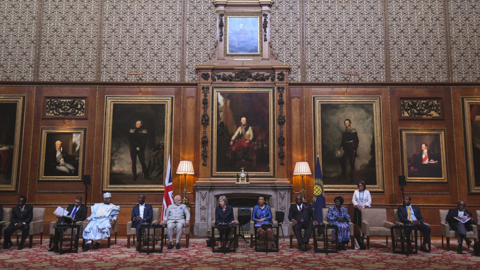 Reunión de Jefes de Gobierno de la Mancomunidad de Naciones celebrada en la Cámara Waterloo del Castillo de Windsor
