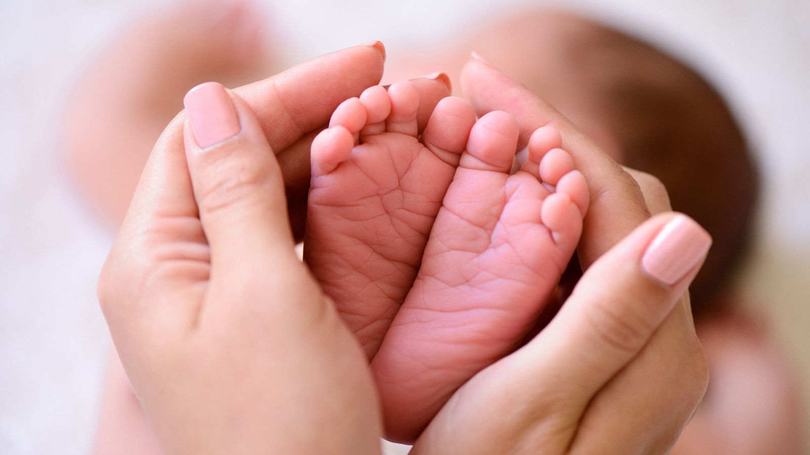 España e Italia son los dos países de la Unión Europea con tasas de natalidad más bajas