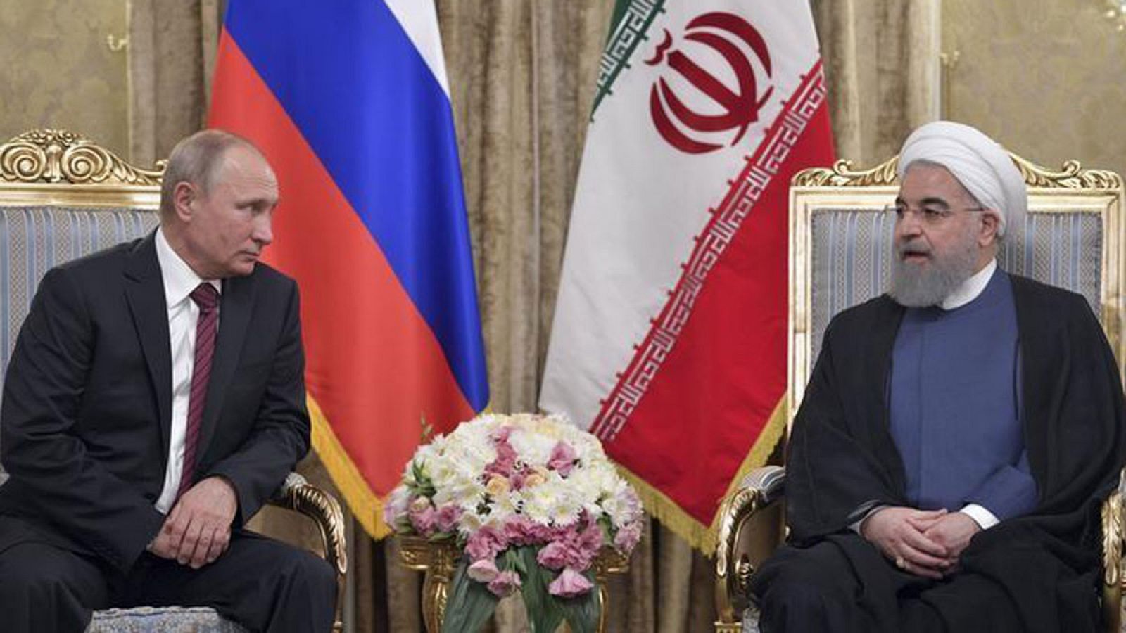 El presidente ruso, Vladimir Putin, durante una reunión con el jefe del Gobierno de Irán, Hassan Rohaní