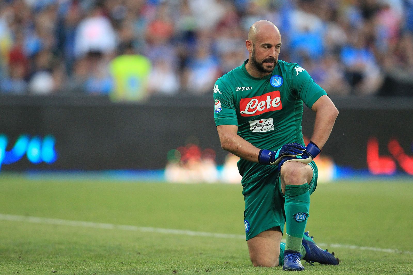 Pepe Reina durante un partido con el Nápoles de la Serie A.