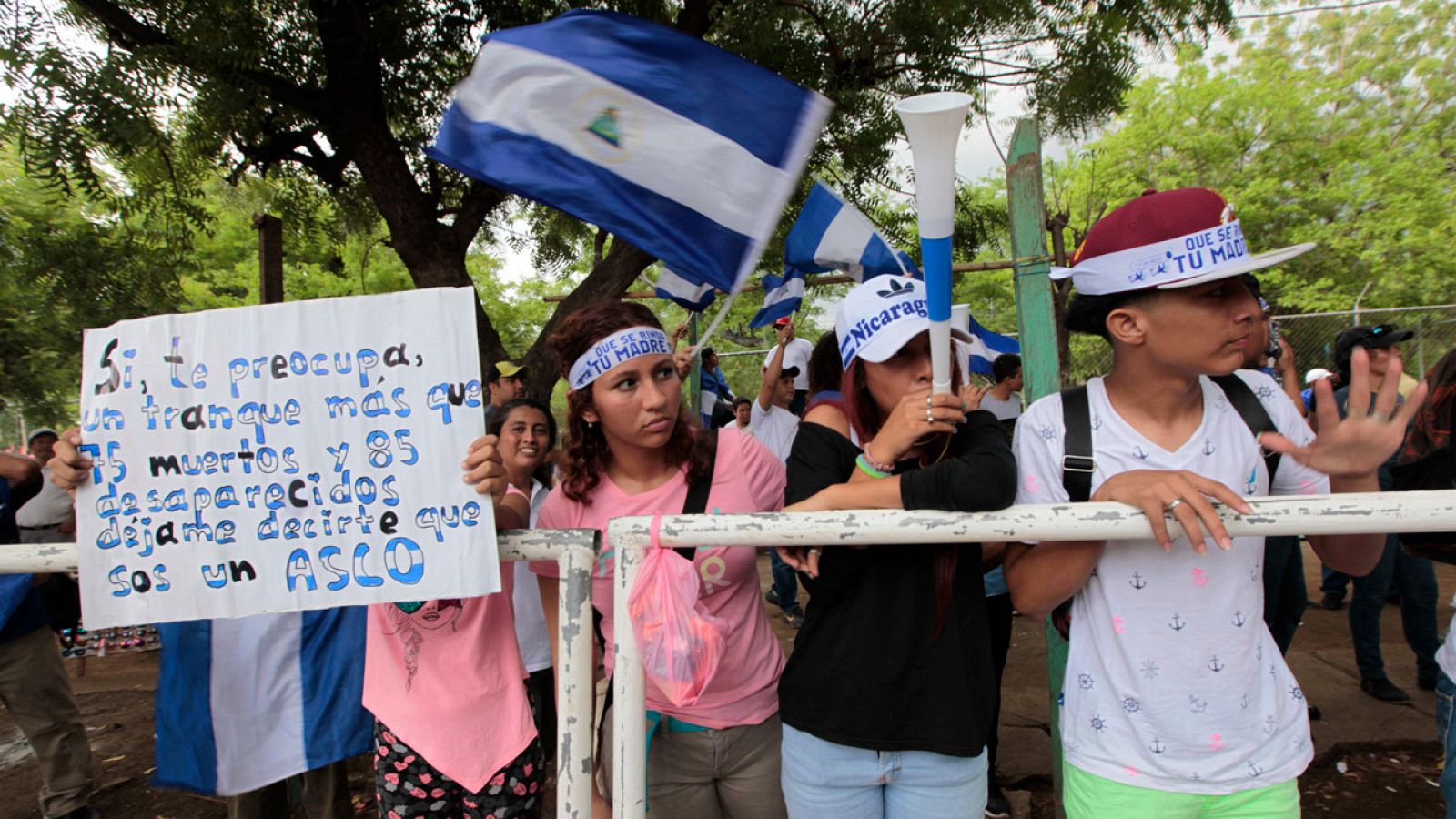 Manifestantes protestan contra el Gobierno de Ortega en Managua en este lunes