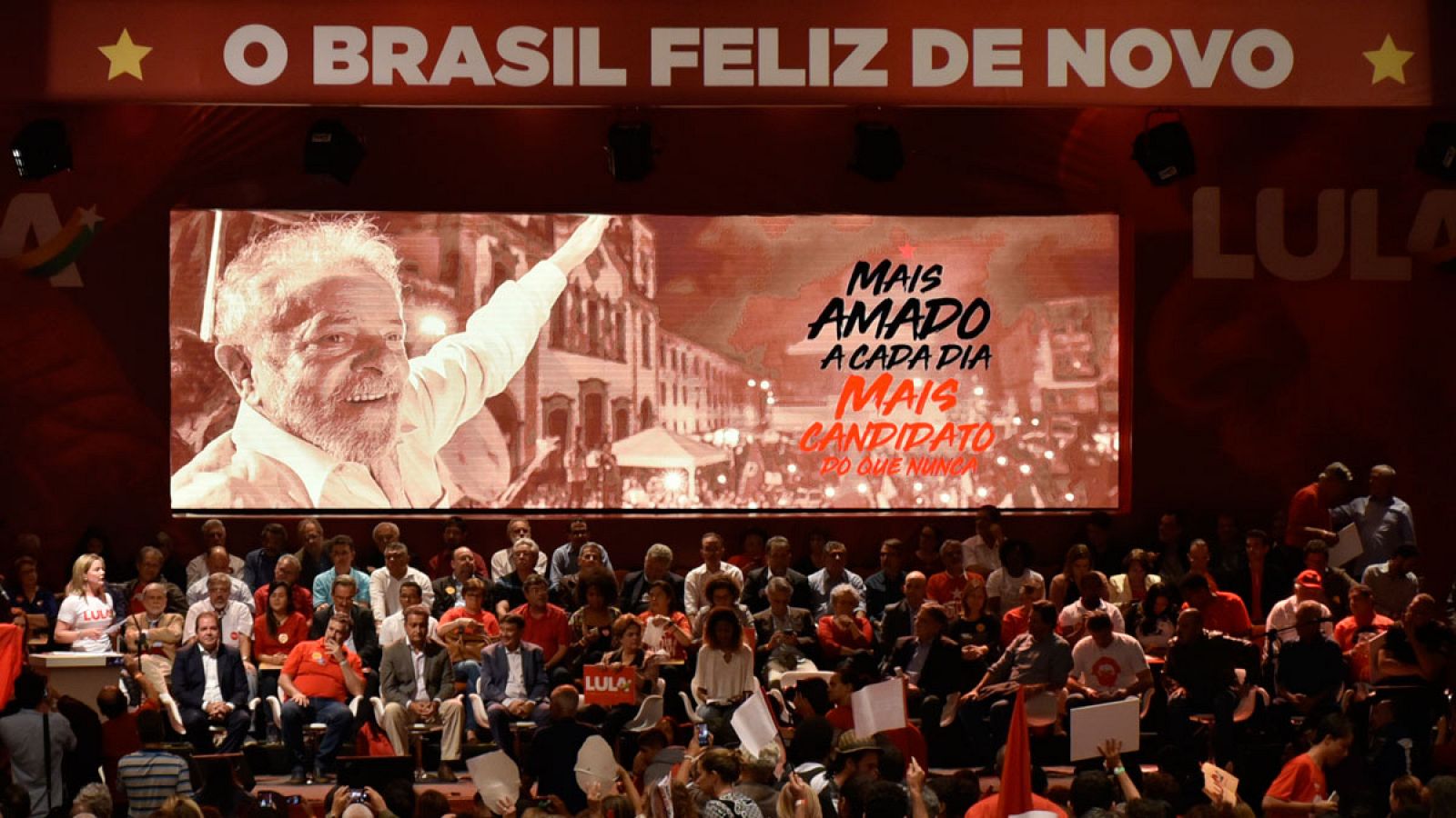 Acto del Partido de los Trabajadores de Brasil para lanzar la precandidatura para las elecciones de octubre del exmandatario Luiz Inácio Lula da Silva.