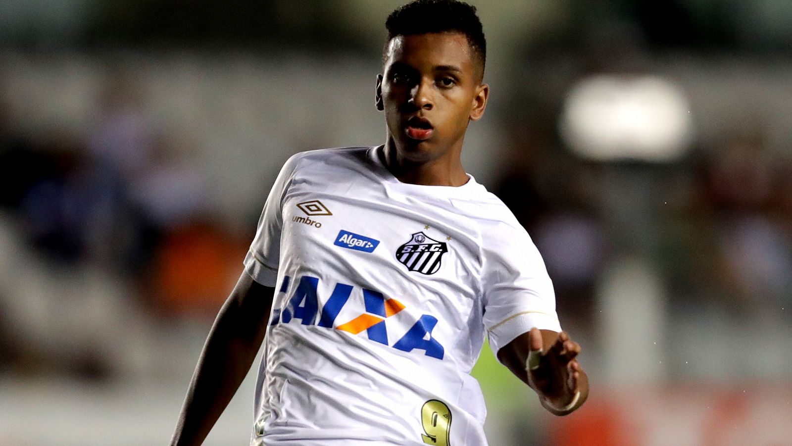 Rodrygo, en un partido con el Santos.