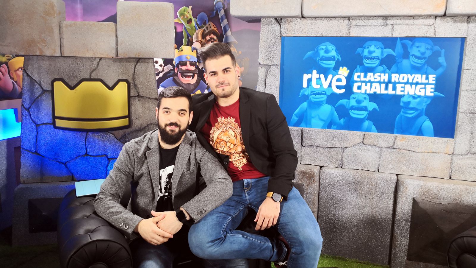 Seniki y Álex Polo presentan el cuarto clasificatorio de RTVE Clash Royale Challenge