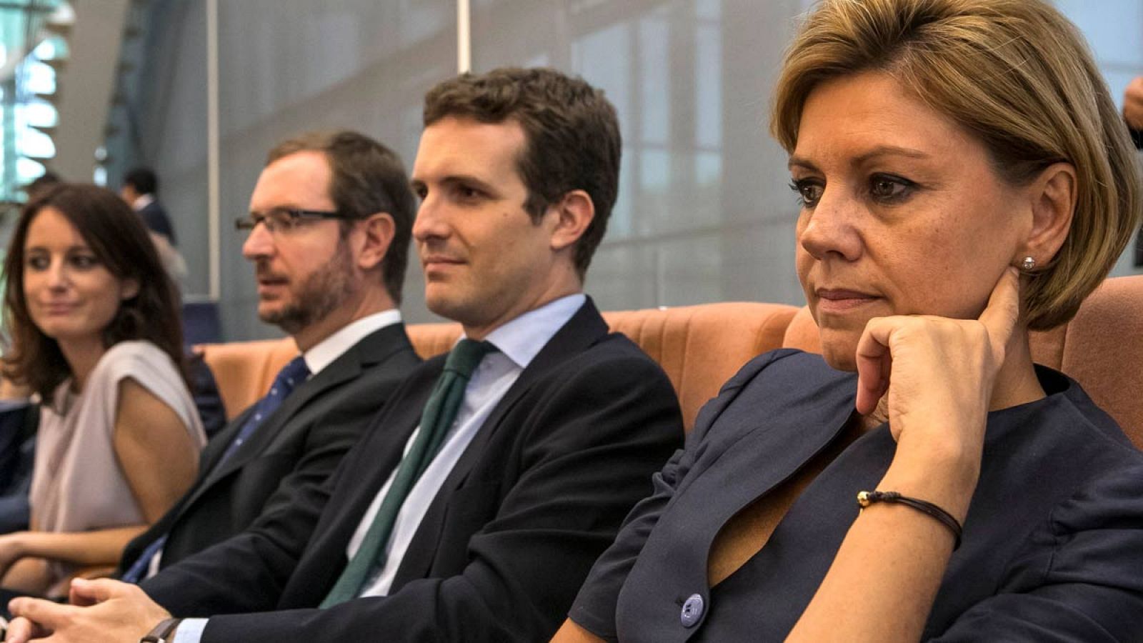 Cospedal, junto al exvicesecretario de Comunicación del PP, Pablo Casado.