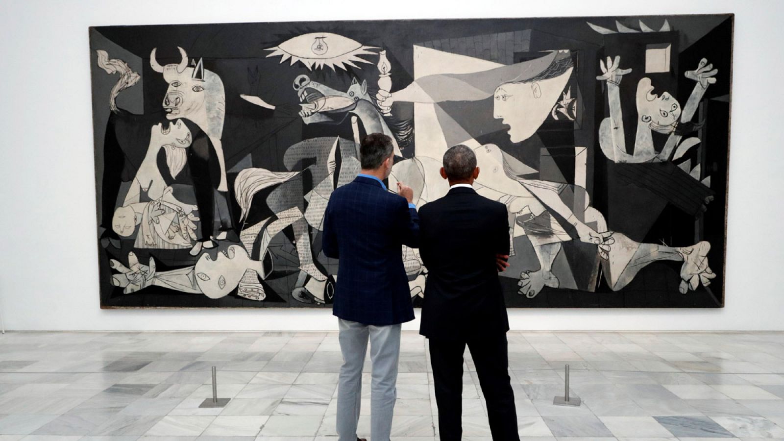 Felipe VI y Barack Obama ante el 'Guernica'