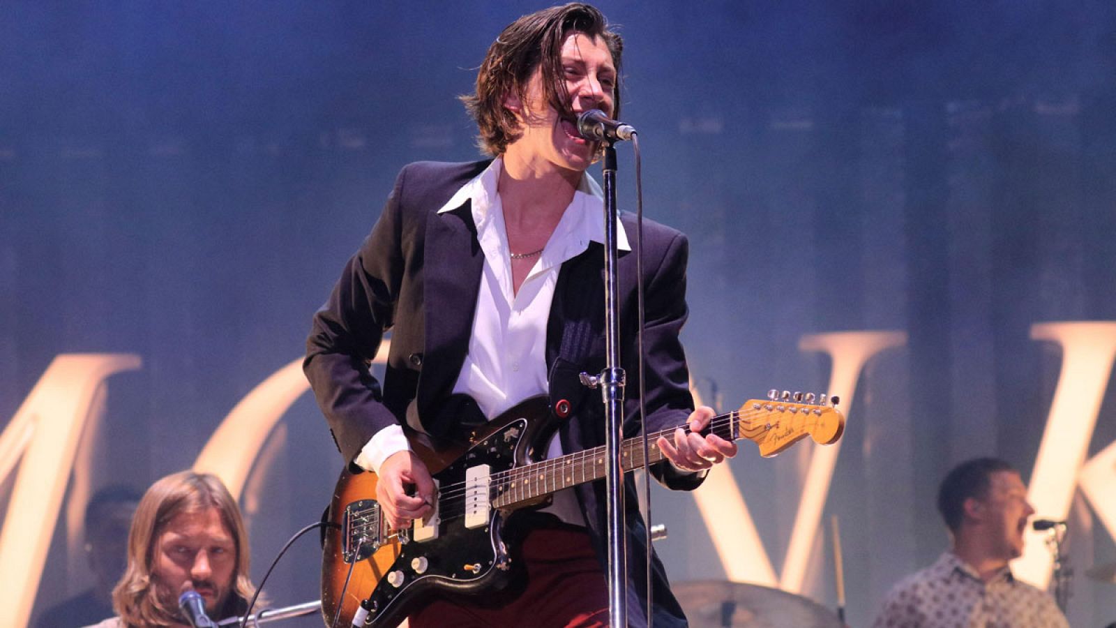 El compositor y cantante de la banda británica Arctic Monkeys, Alex Turner, durante el concierto del festival Mad Cool.