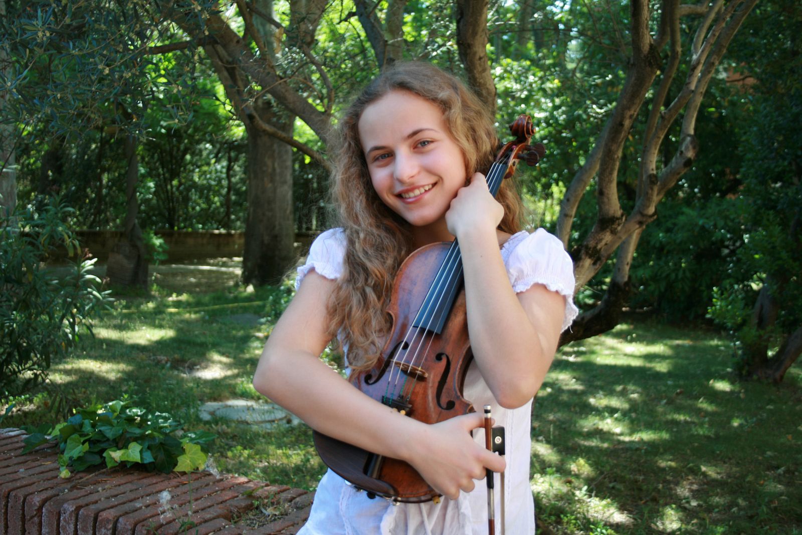 La joven violinista es una de las ganadoras del talent musical de La 2 'Clásicos y Reverentes'