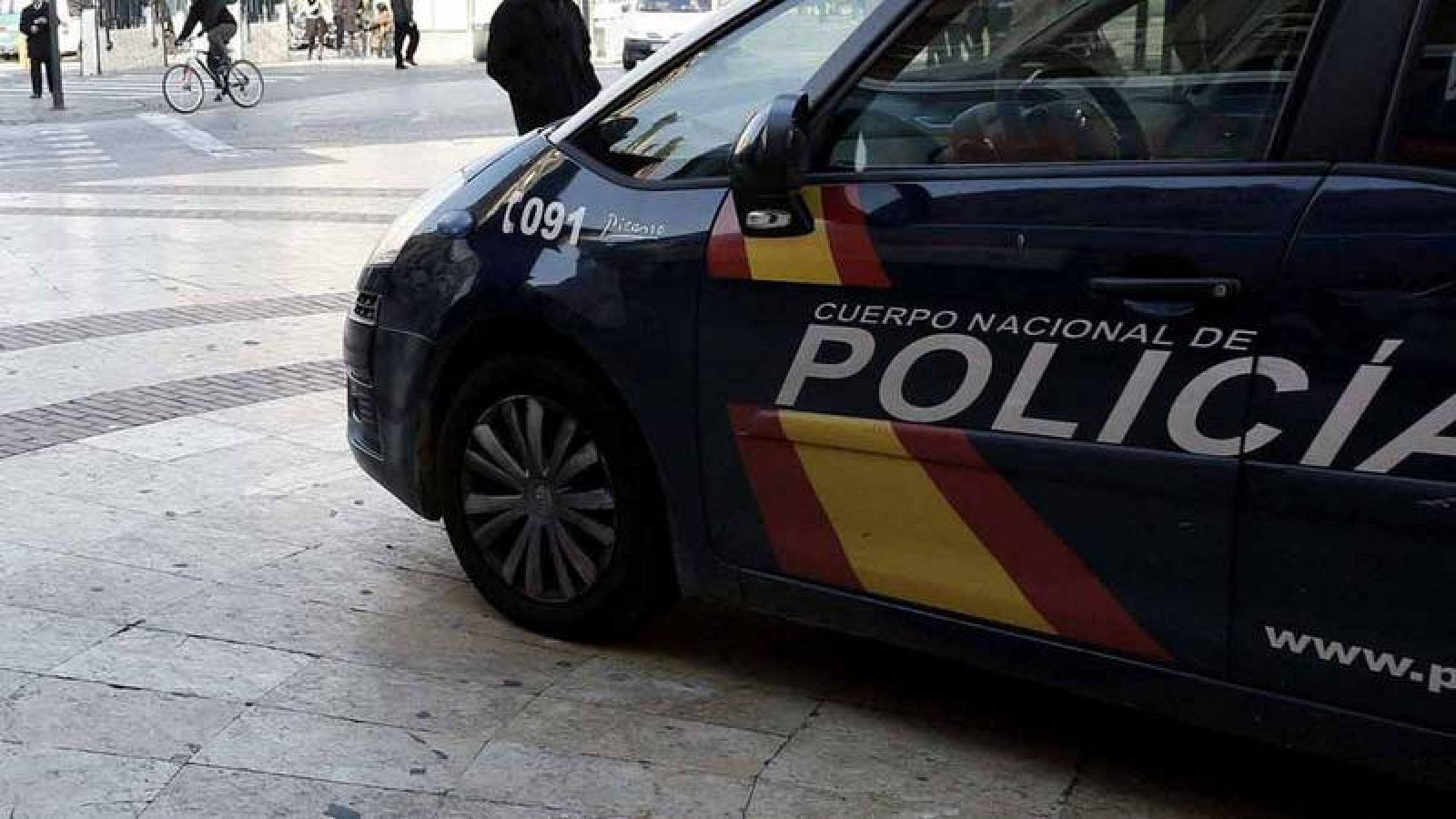 La Policía Nacional acusa al padre de las niñas de un delito de sustracción de menores