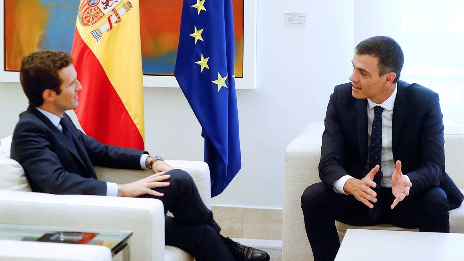Pedro Sánchez y Pablo Casado, en su reunión en La Moncloa el pasado agosto.