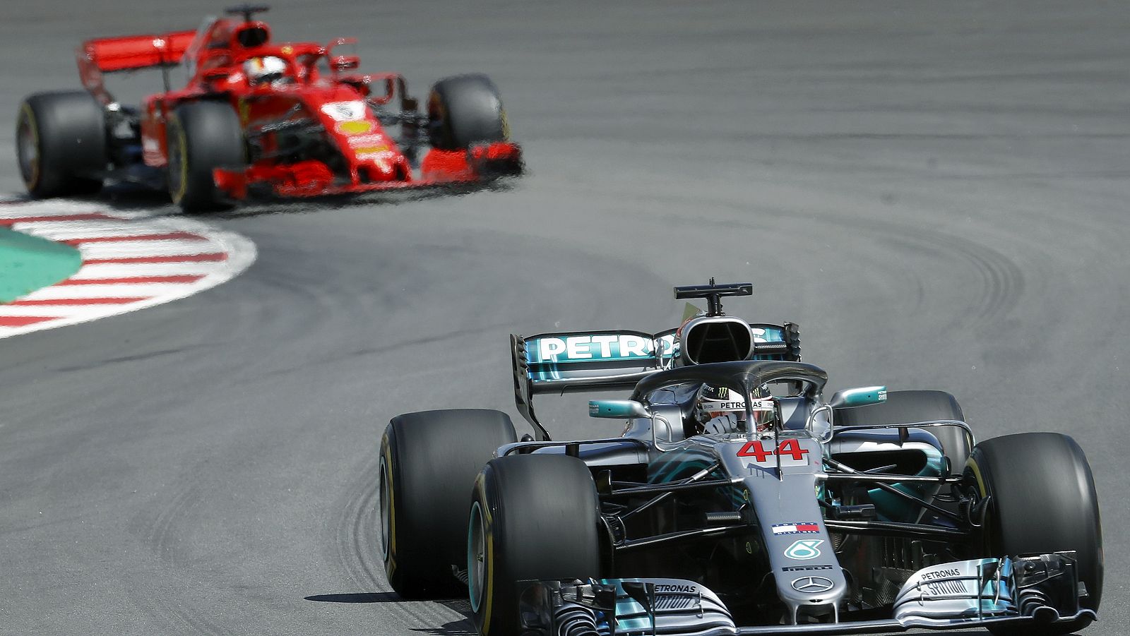 Singapur, entre la escapada de Hamilton y la reacción de Vettel