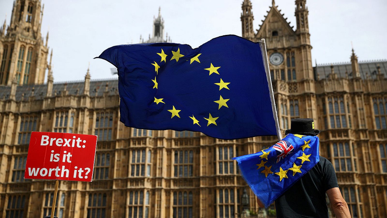 A falta de seis meses para el 'Brexit', Bruselas y Londres tienen aún "puntos clave" por resolver