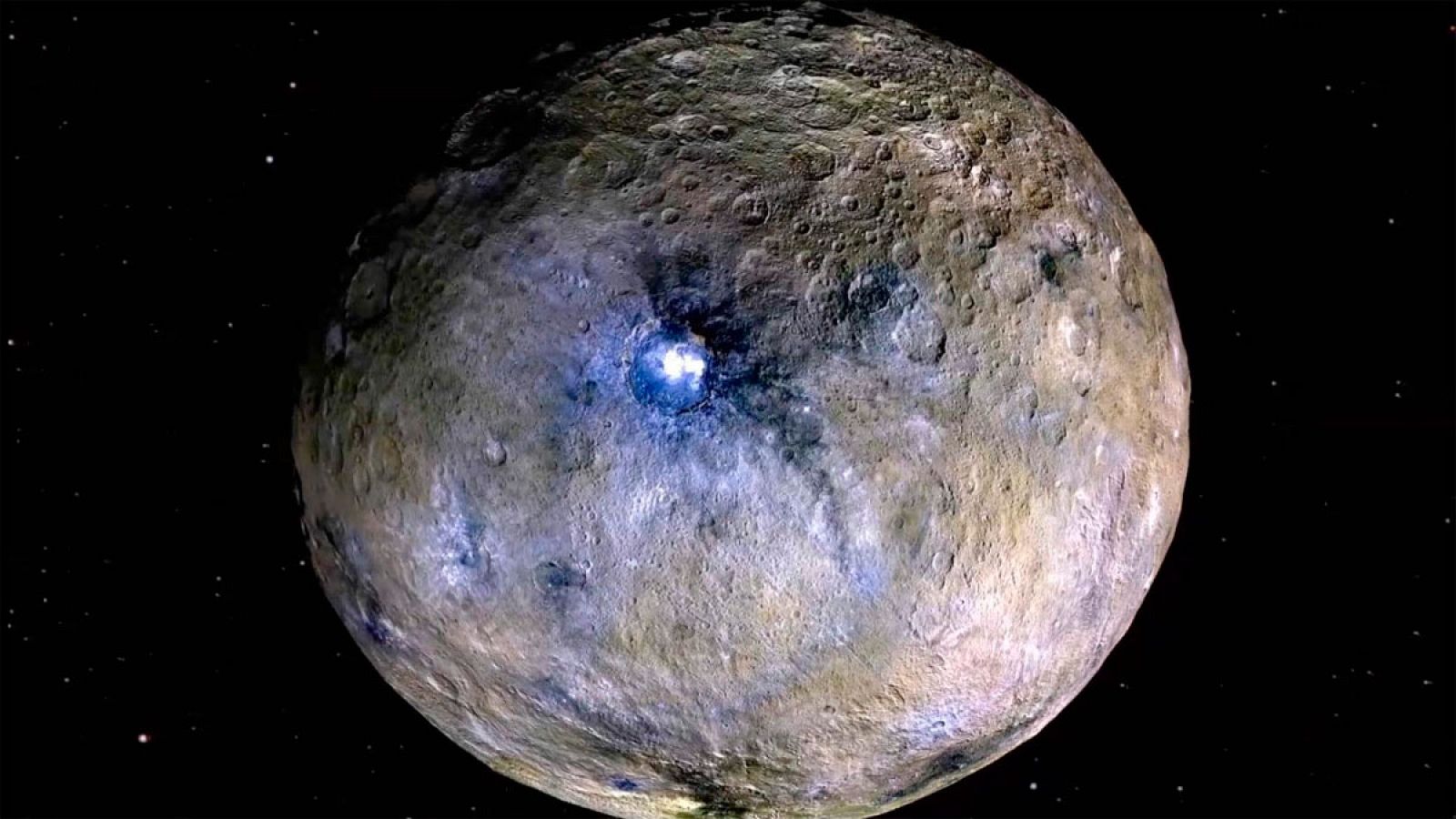 Ceres es el más pequeño de los planetas enanos del Sistema Solar, situado en el cinturón de asteroides entre las órbitas de Marte y Júpiter.