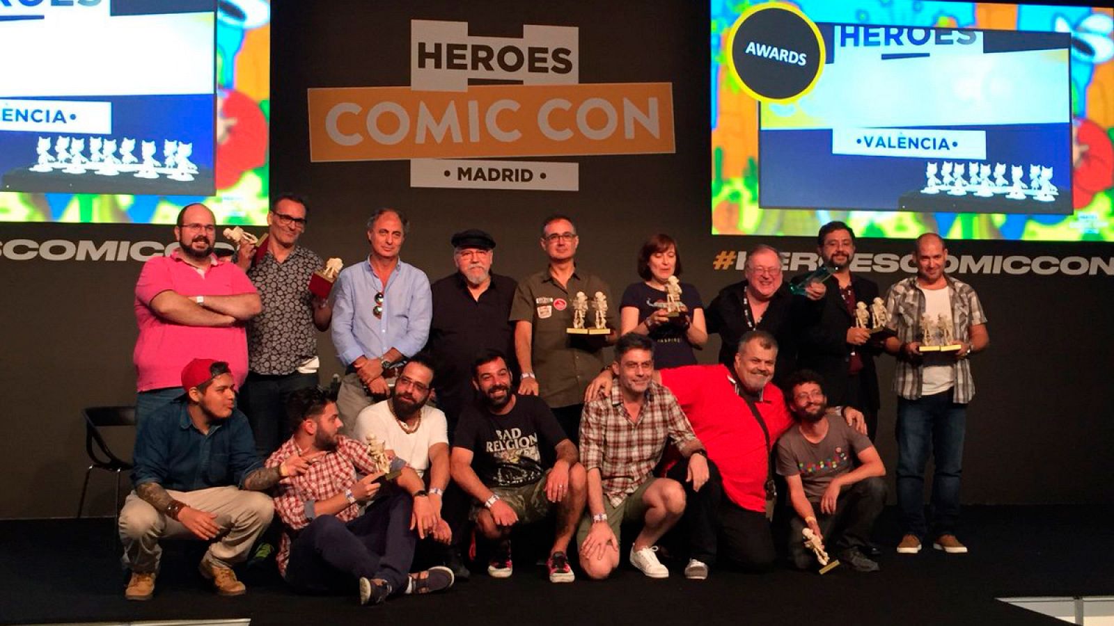 Los galardonados con los II Premios Carlos Giménez de Heroes Comic Con Madrid