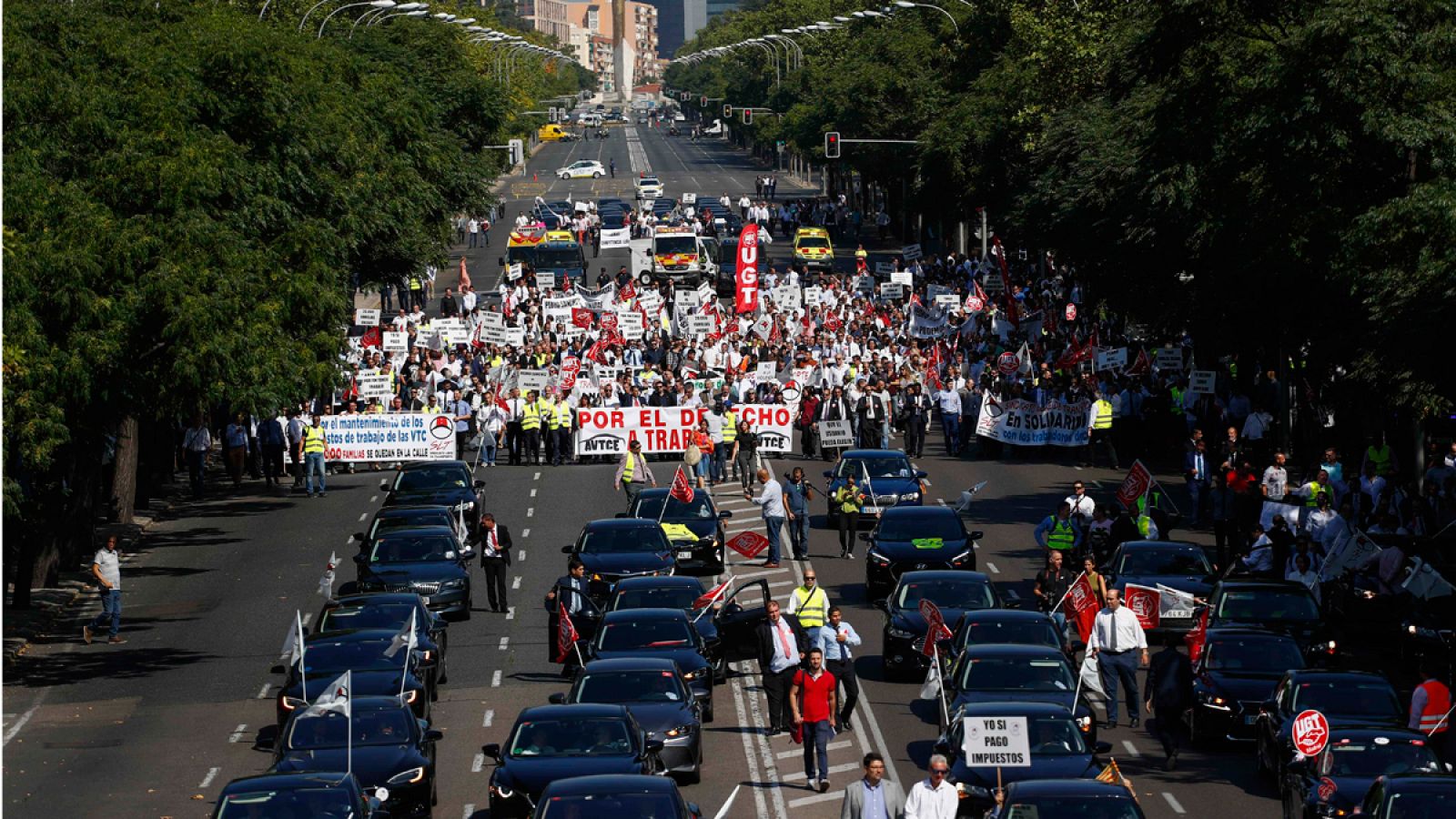 Manifestación de conductores de VTC en la Castellana madrileña.