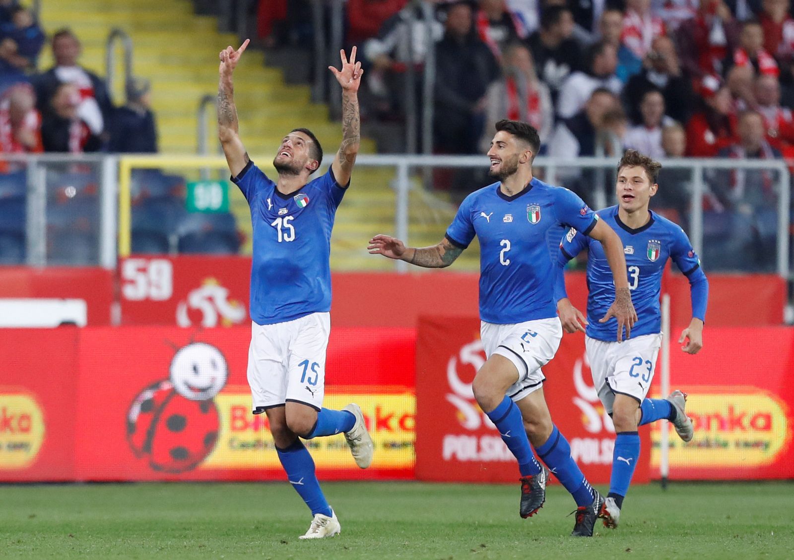 Cristiano Biraghi celebra su tanto ante Polonia, que supuso la victoria por la mínima de Italia.