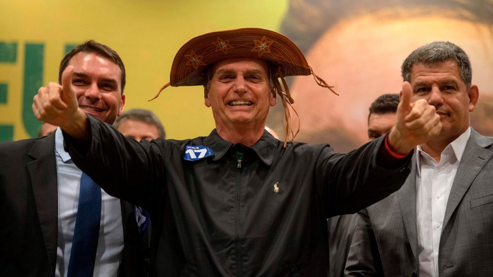 Bolsonaro lidera los sondeos para la segunda vuelta de las elecciones en Brasil