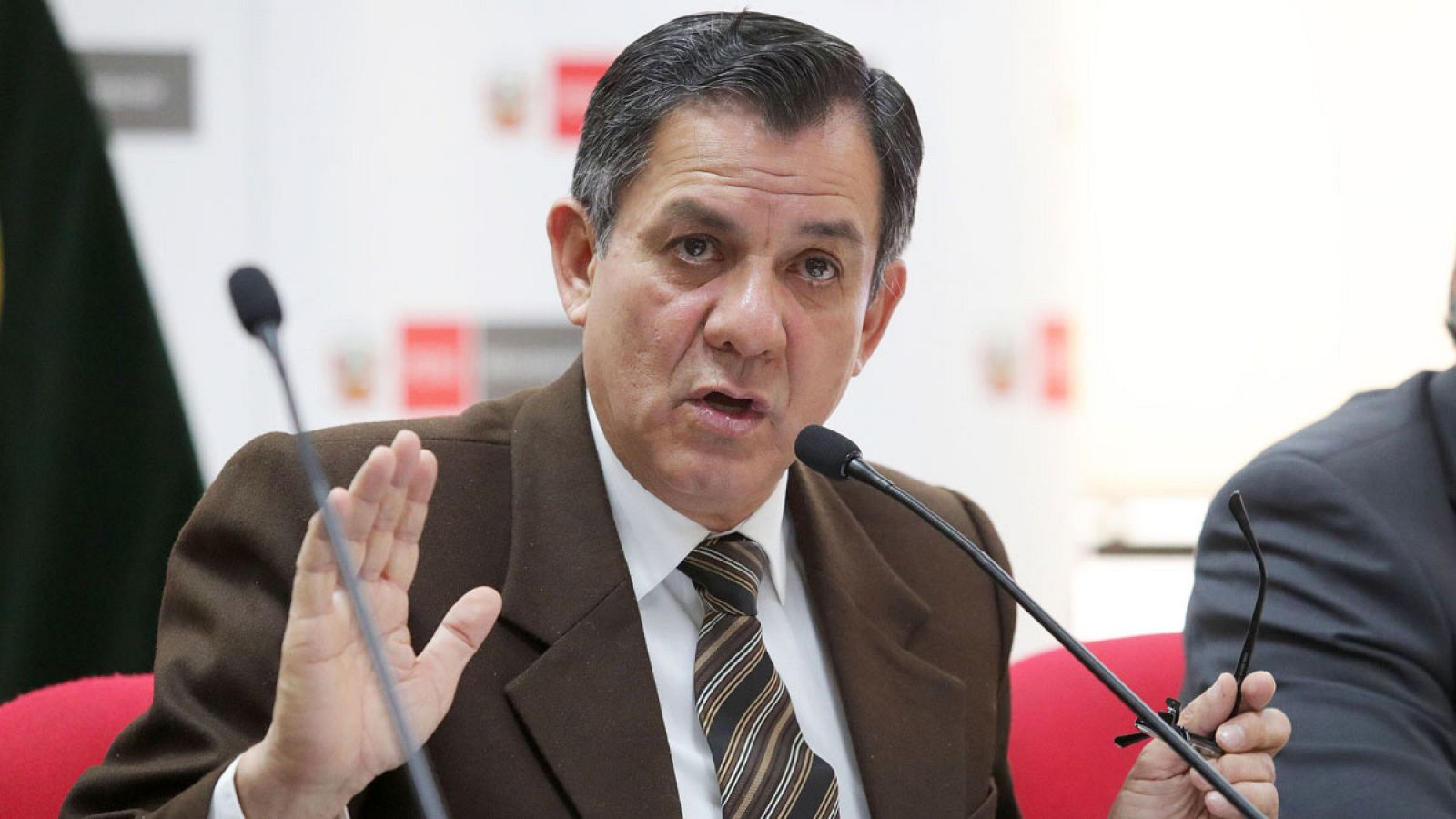 El ya exministro del Interior de Perú, Mauro Medina