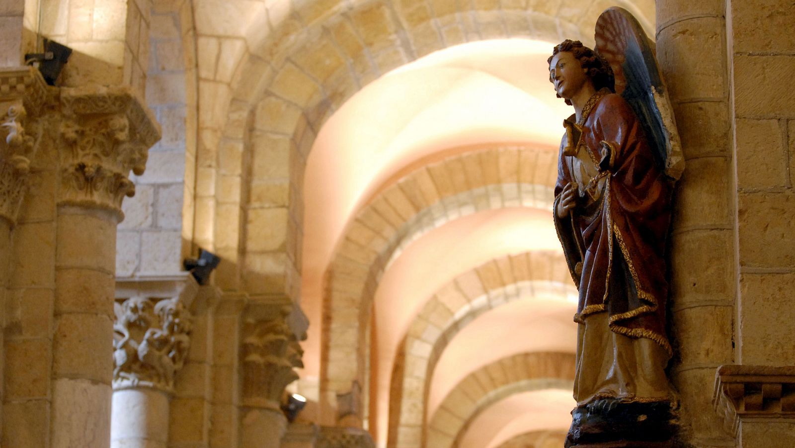 Imagen de archivo de la basílica de San Isidoro, en León