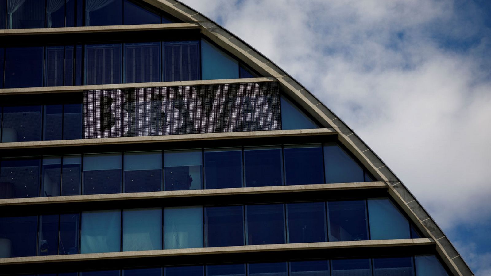 Fotografía de archivo de la sede del BBVA en Madrid