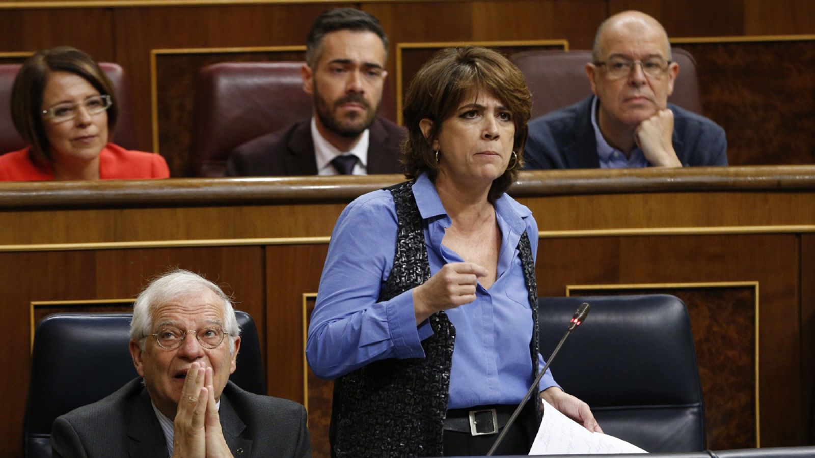 La ministra de Justicia Dolores Delgado, y el ministro de Asuntos Exteriores Josep Borrell
