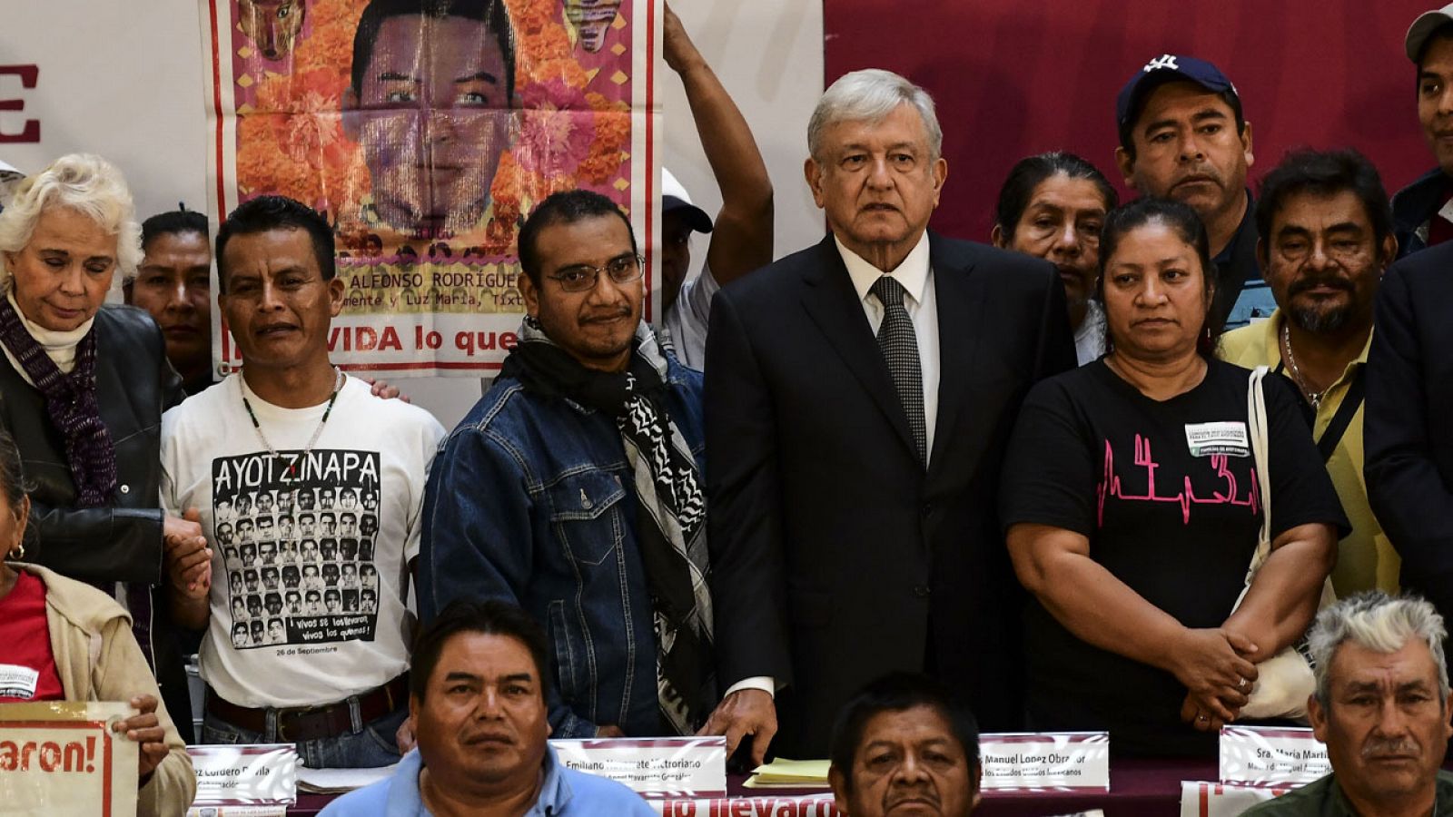 López Obrador reabre la investigación del caso Ayoztinapa