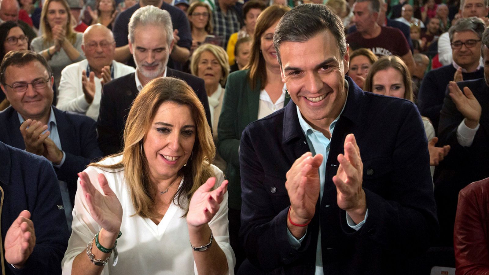 El presidente del Gobierno, Pedro Sánchez y la presidenta de la Junta de Andalucía y candidata Susana Díaz en un acto de campaña