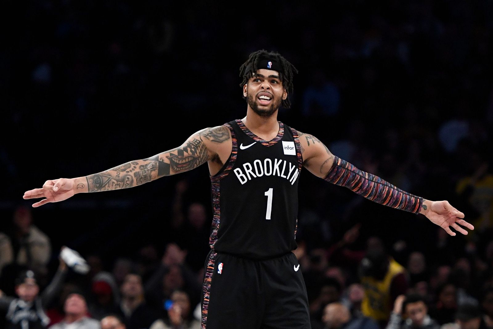 Russell, ante los Lakers