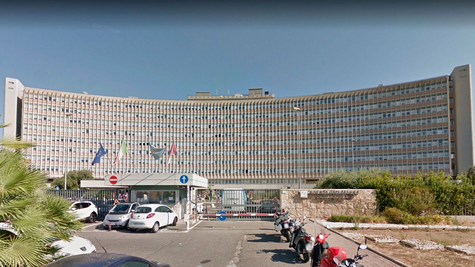 Hospital de Roma al que han sido trasladados los niños tras la circuncision.