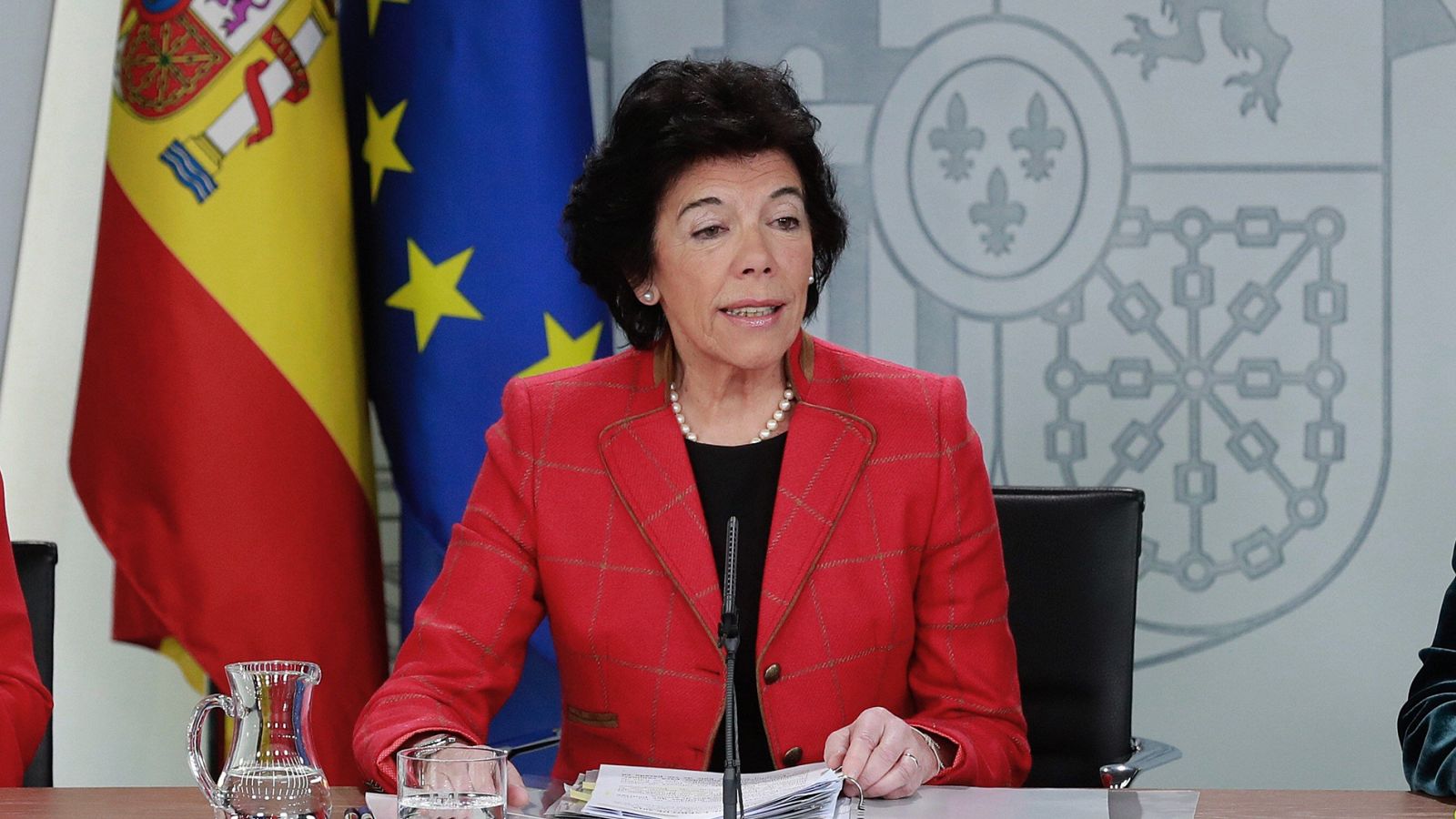 La portavoz del Gobierno, Isabel Celaá en la rueda de prensa posterior al Consejo de Ministros