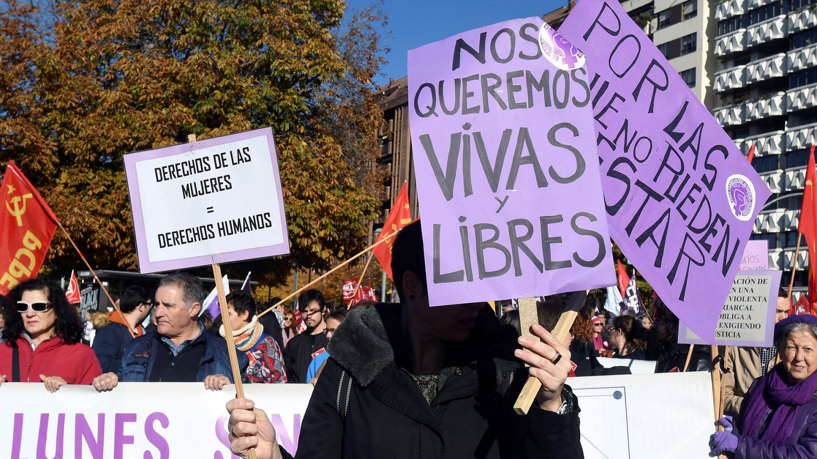 Manifestación en León con motivo del Día Internacional contra la Violencia de Género