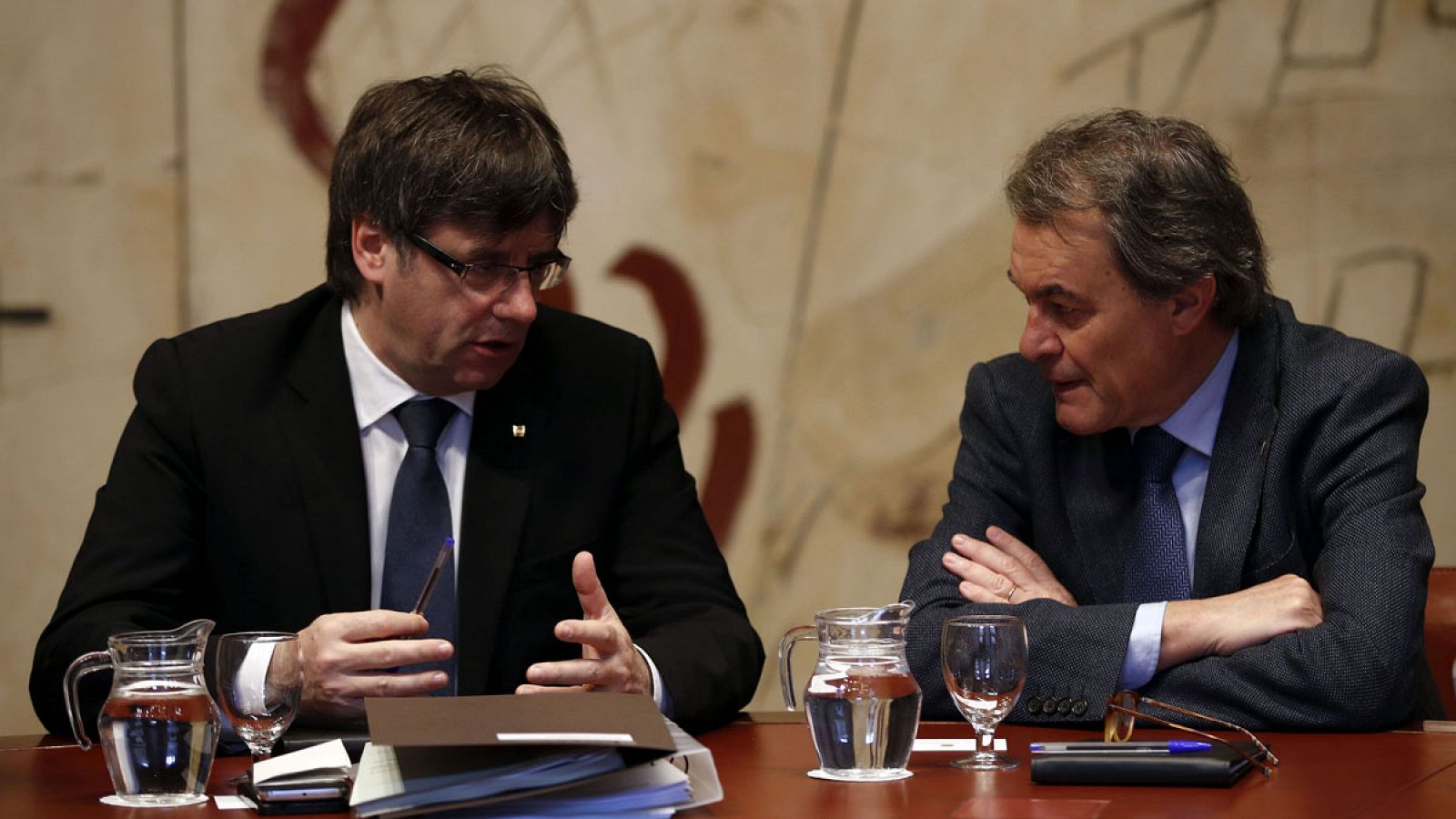 Expresidentes de Cataluña piden al TS un juicio justo con los pres