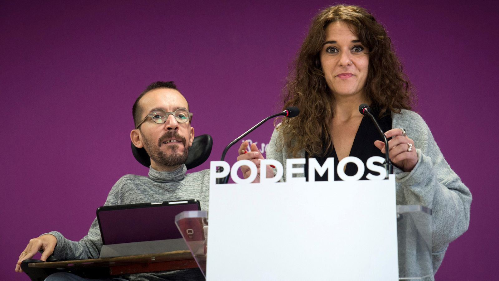 Pablo Echenique y Noelia Vera en rueda de prensa