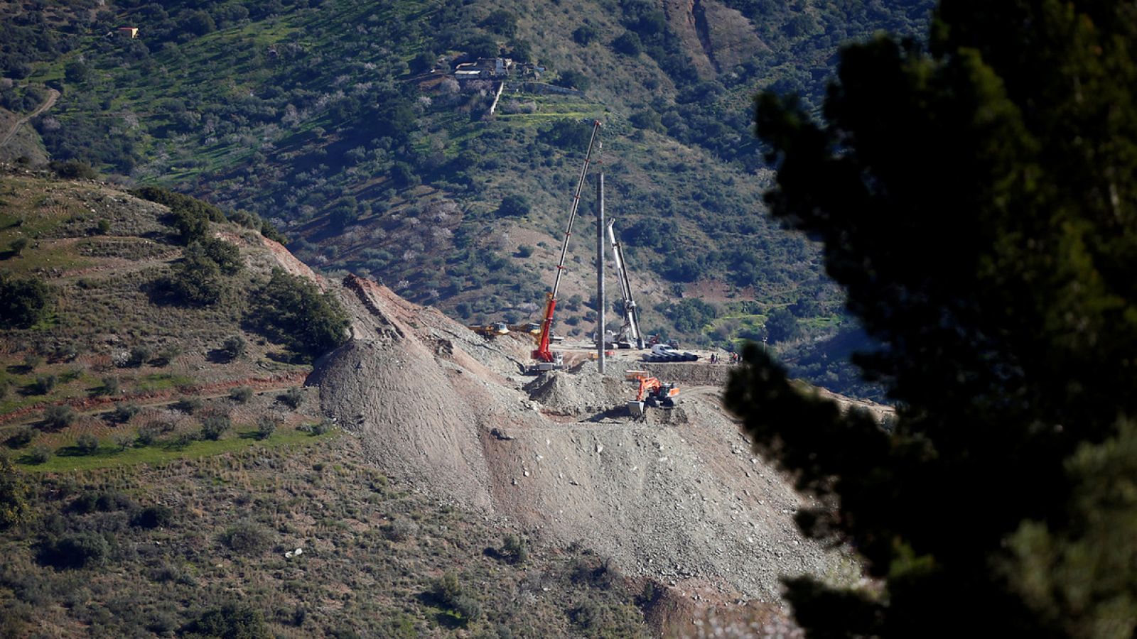 Trabajos de rescate en el pozo donde cayó Julen, en Totalán (Málaga) REUTERS/Jon Nazca
