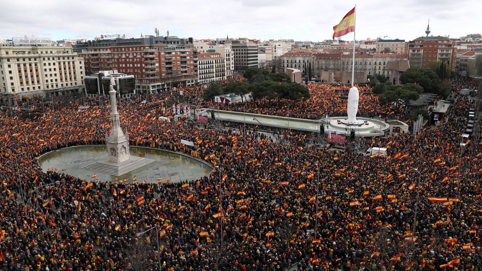 Concentración convocada por PP, Cs y Vox por la unidad de España y para pedir elecciones