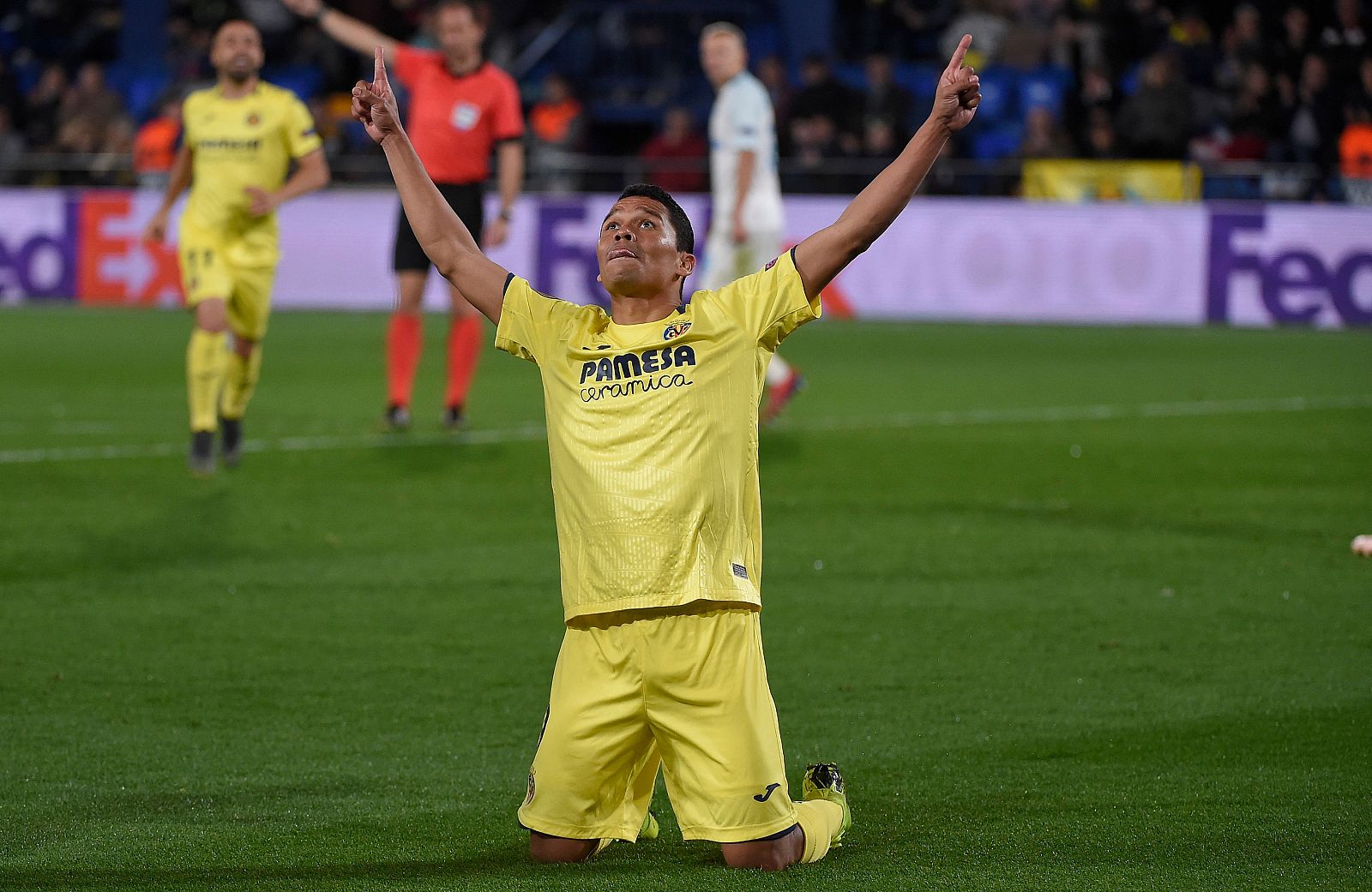 El colombiano Carlos Bacca celebra el gol del Villarreal ante el Zenit de San Petersburgo.
