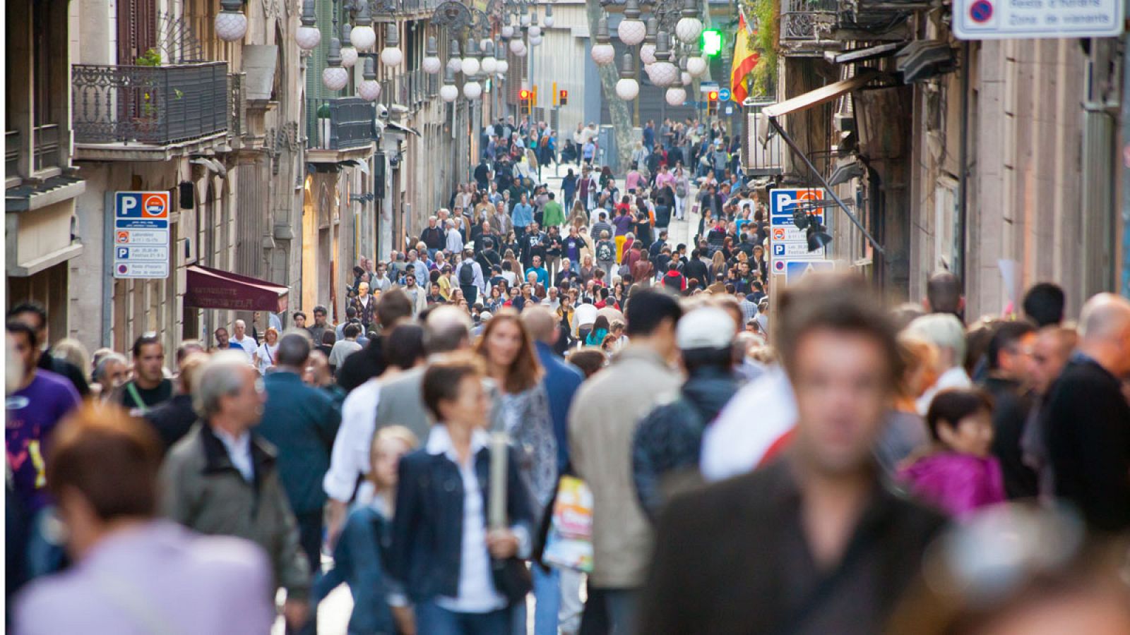 La población en España vuelve a crecer y supera de nuevo los 47 millones