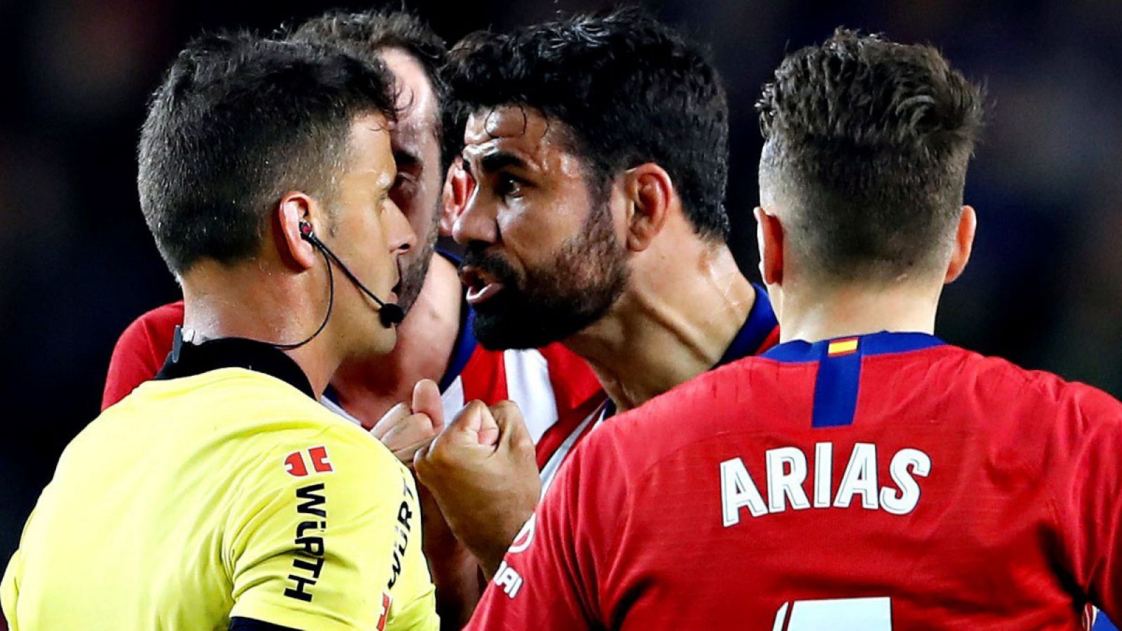 Diego Costa, tras su expulsión en el Barcelona - Atlético de Madrid