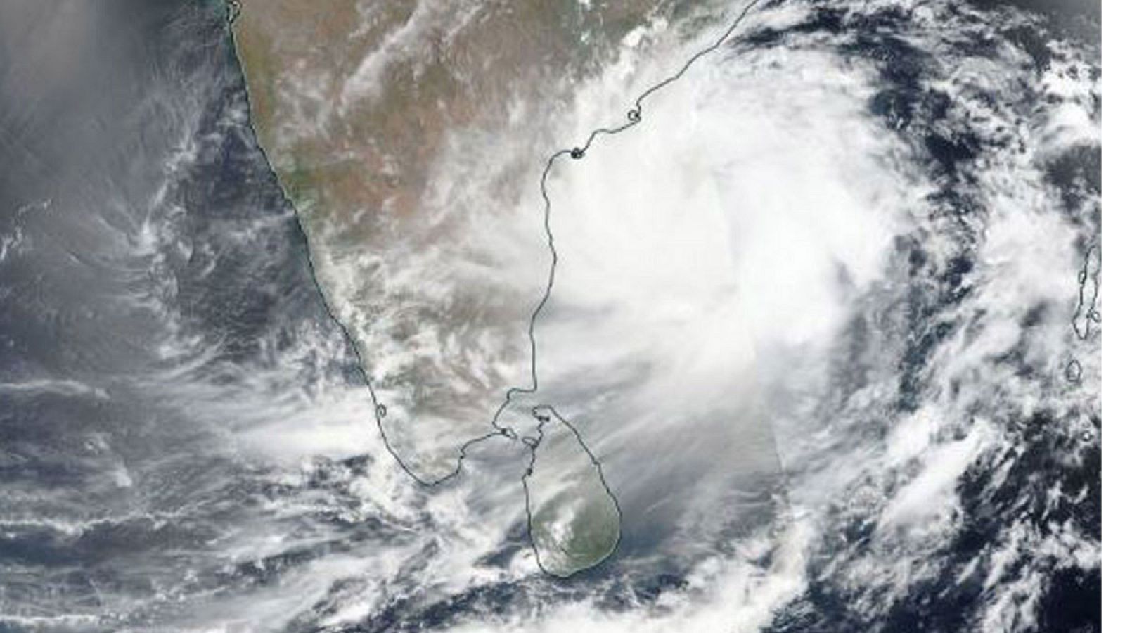 El ciclón Titli, extremadamente severo, se acerca a la costa india