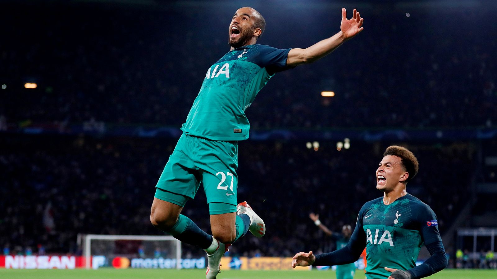 Lucas Moura celebra el pase del Tottenham a la final de la Champions.