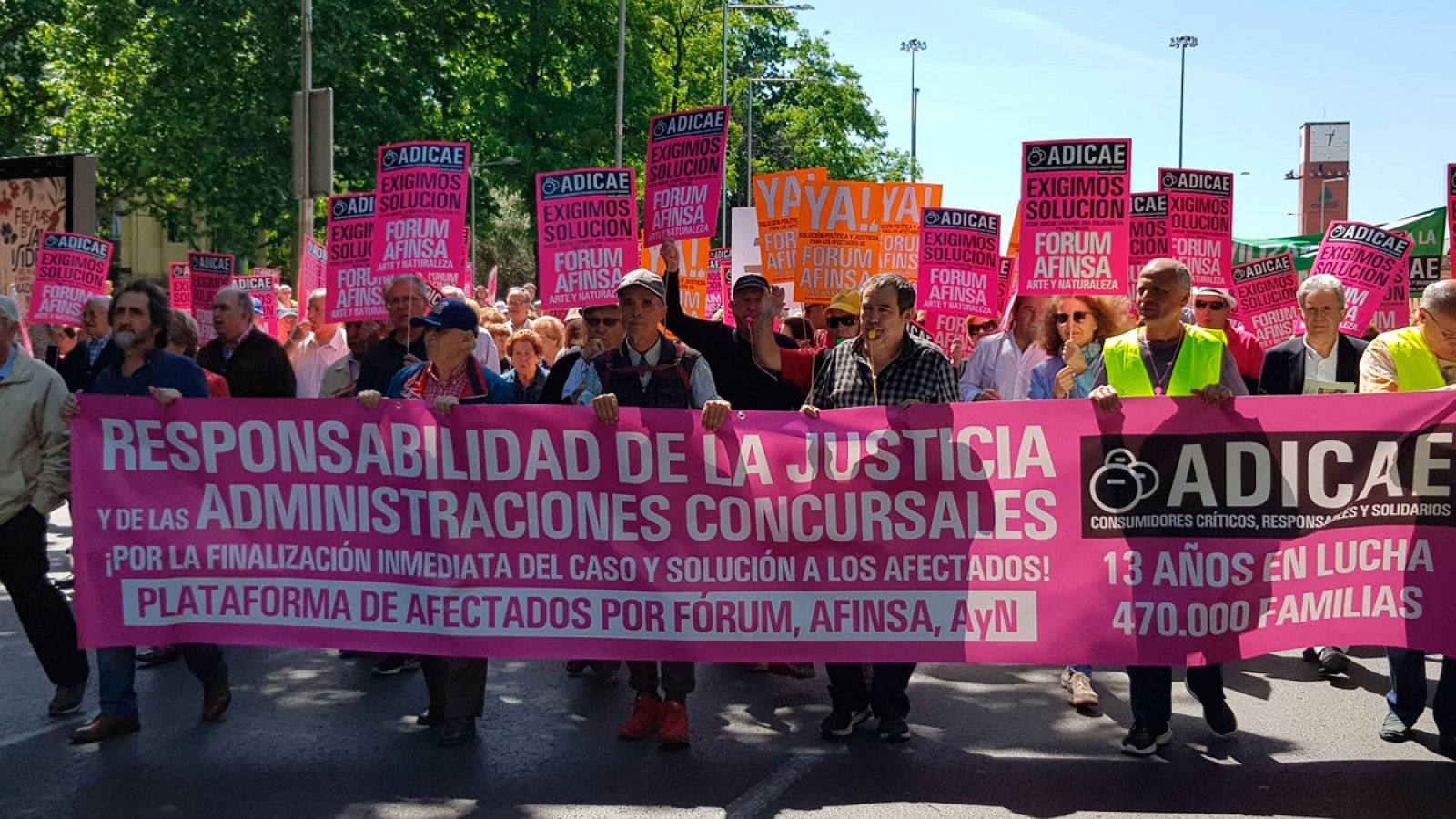 Afectados por Fórum Filatélico y Afinsa se manifiestan en Madrid