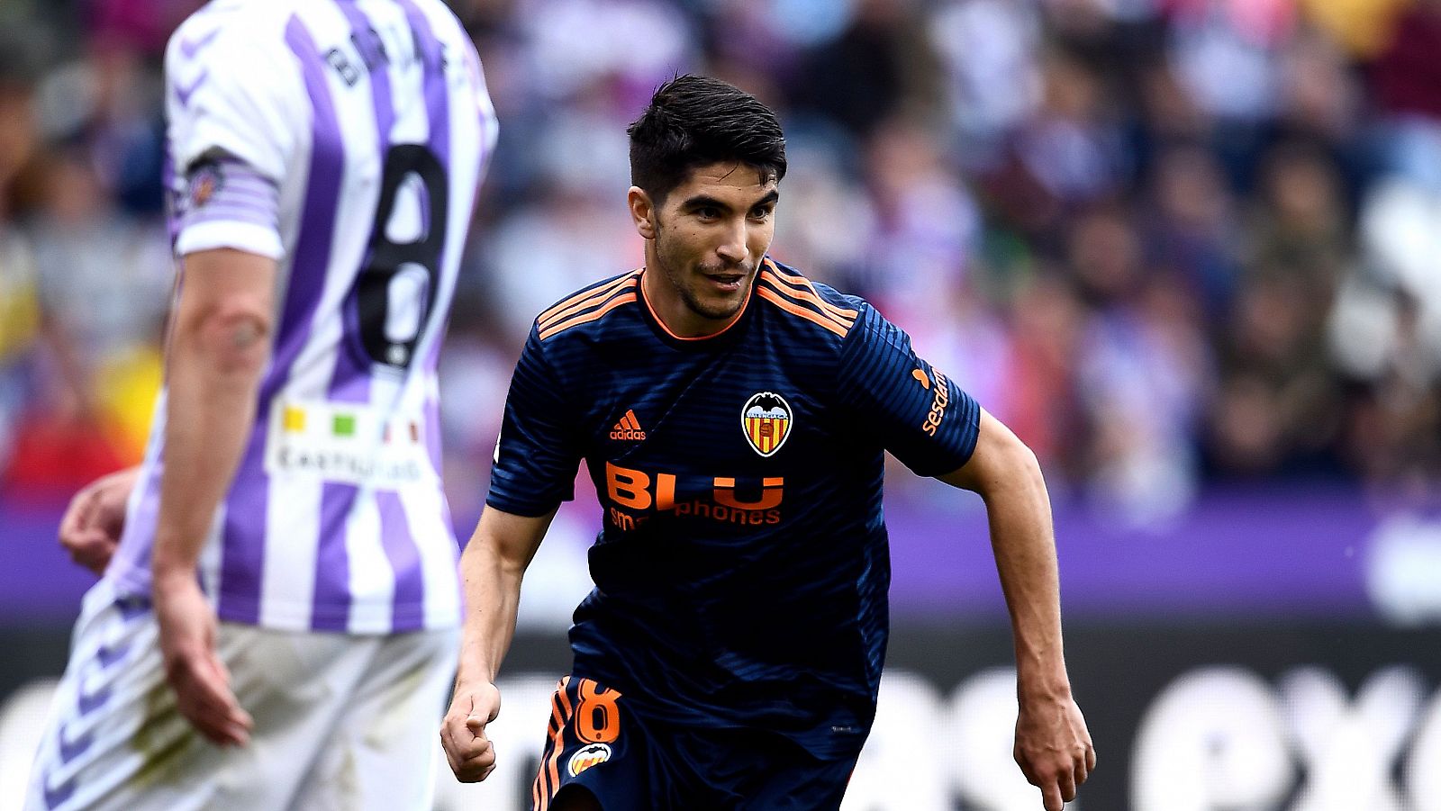 Carlos Soler, del Valencia, celebra el 0-1 ante el Valladolid.