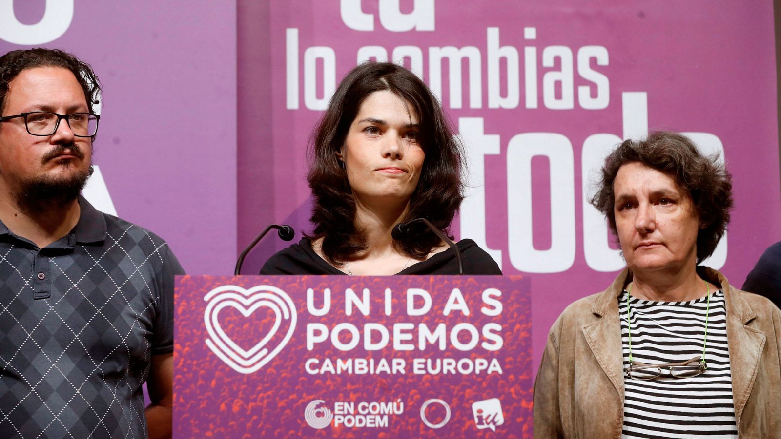 La candidata de Podemos a la Comunidad de Madrid, Isa Serra, comparece en el Teatro Goya de Madrid donde Unidas Podemos realiza el seguimiento de la noche electoral.