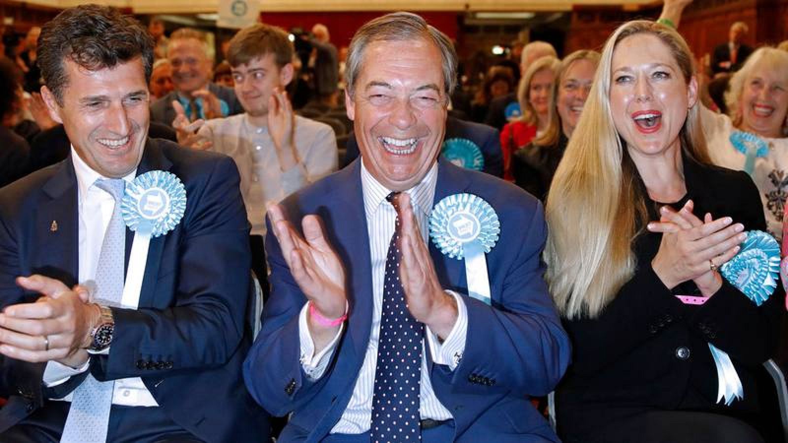 Nigel Farage celebra su victoria en las elecciones europeas en Reino Unido