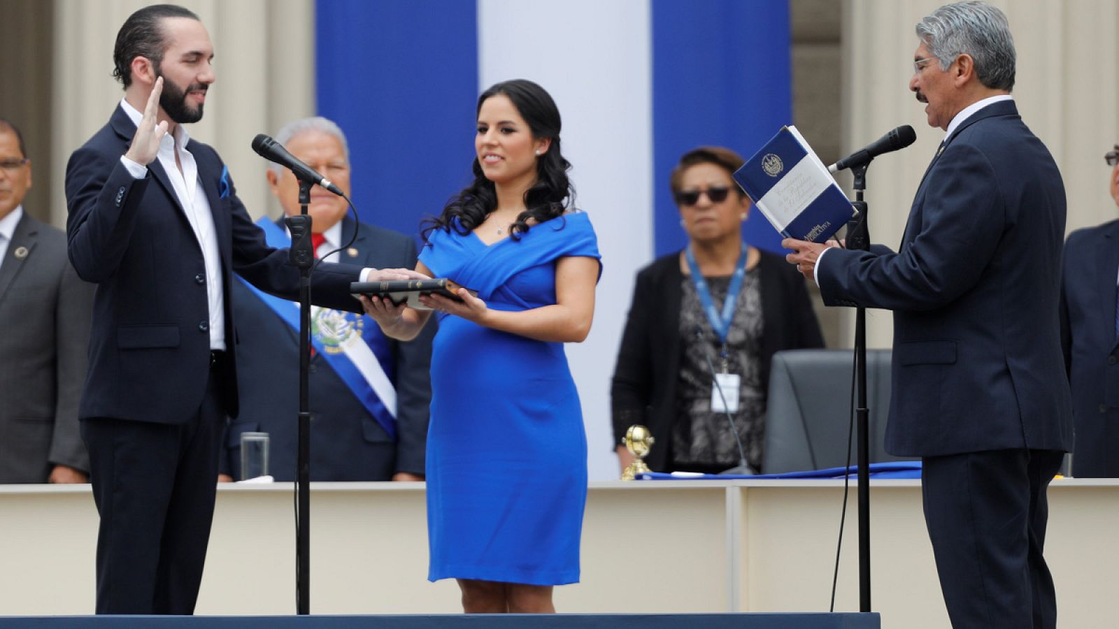 Nayib Bukele jura como presidente de El Salvador